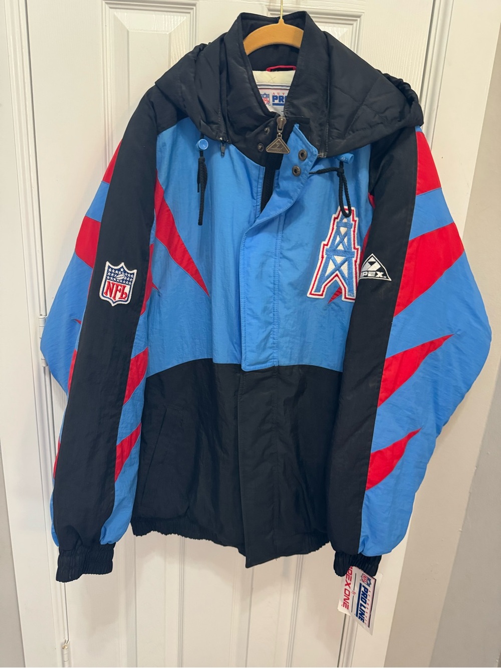 Vintage 90’s APEX ONE Pro Line Houston Oilers Hooded Blue/Red/Black ZipperJacket